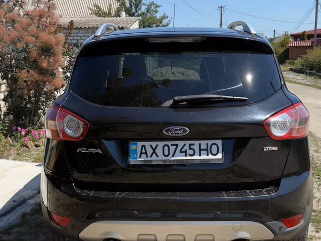 Ford Kuga - зображення 2