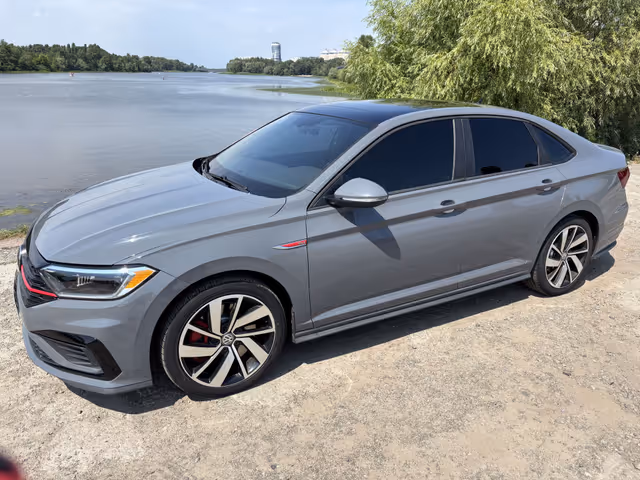 Volkswagen Jetta - зображення 1