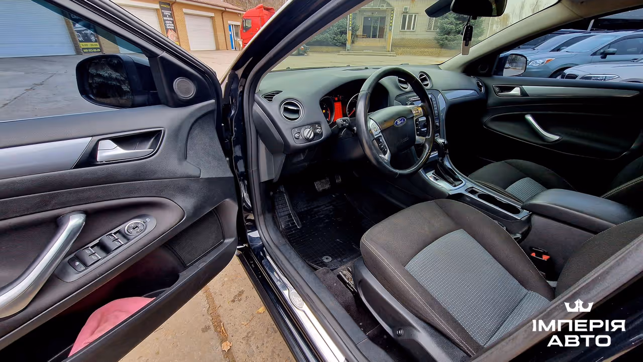 Ford Mondeo - фото 11