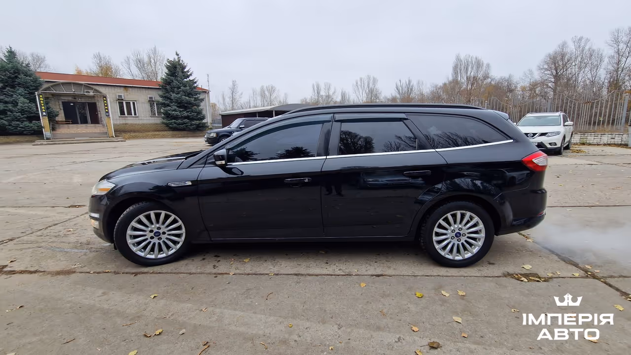 Ford Mondeo - фото 7