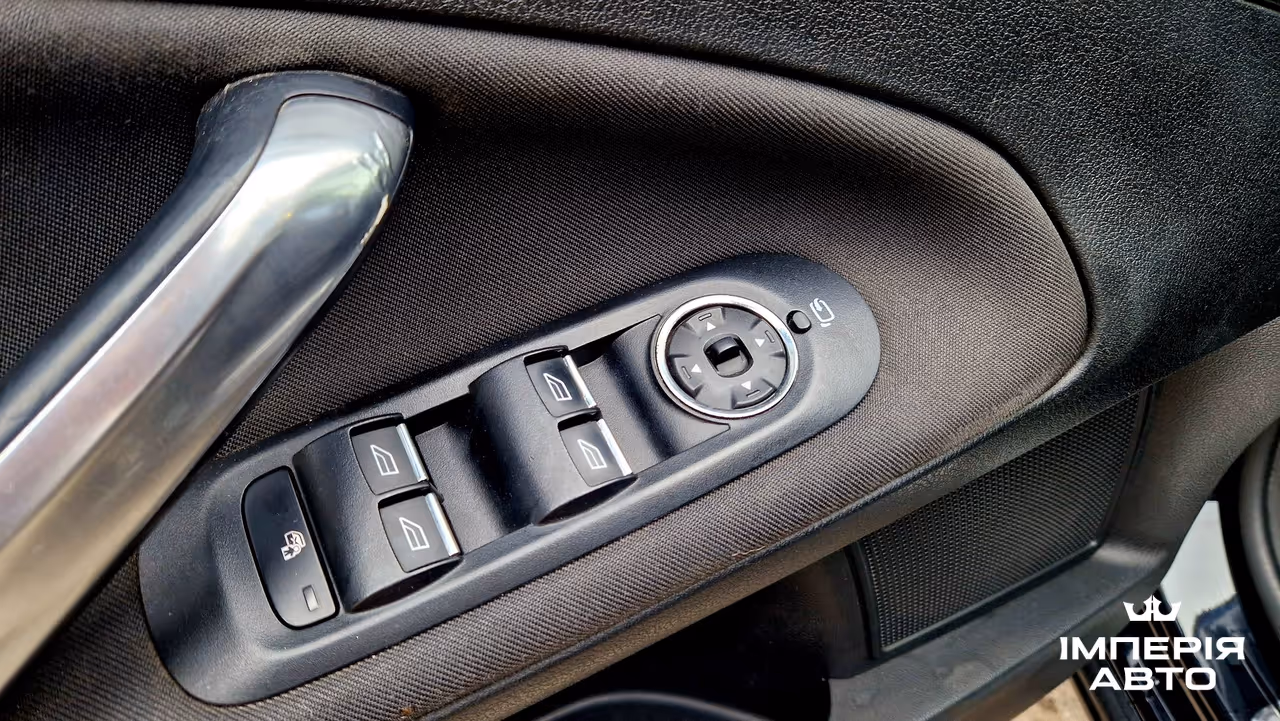 Ford Mondeo - фото 13