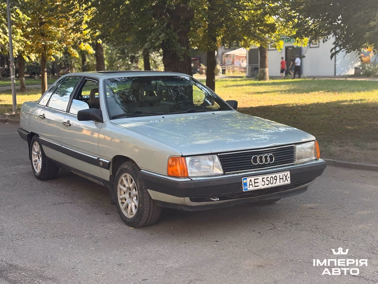 Audi 100 - фото 1