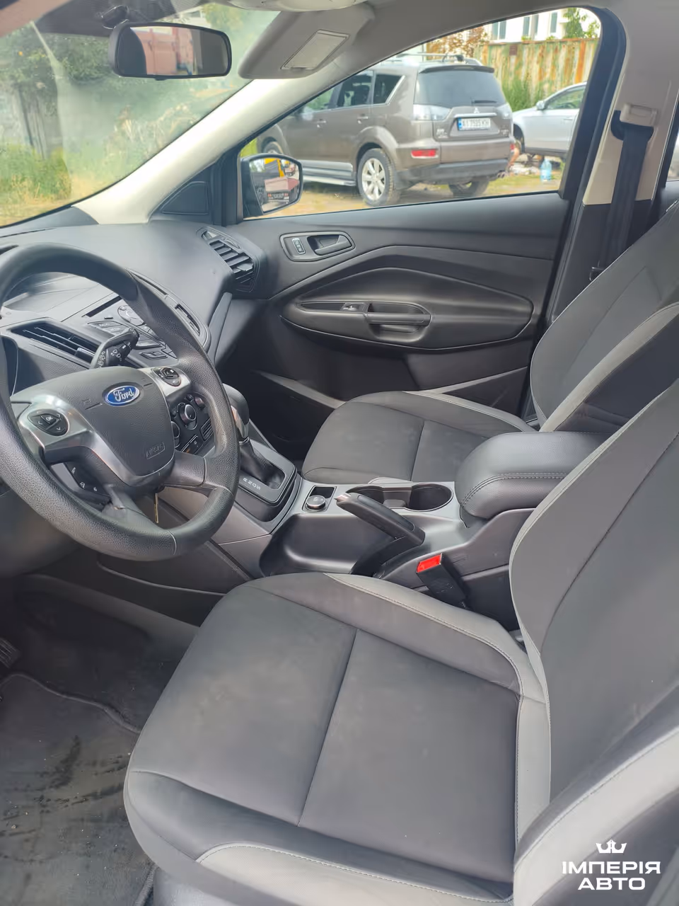 Ford Escape - фото 8