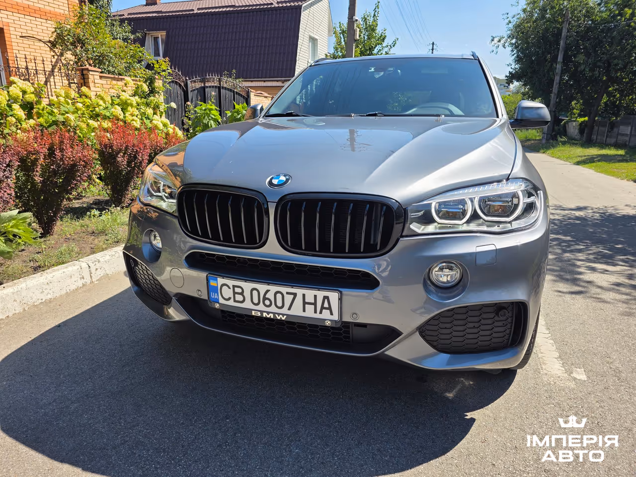 BMW X5 - фото 1