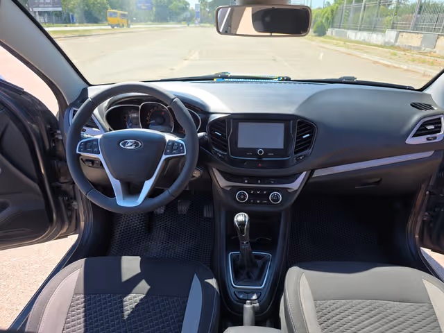 Lada (ВАЗ) Vesta - зображення 1
