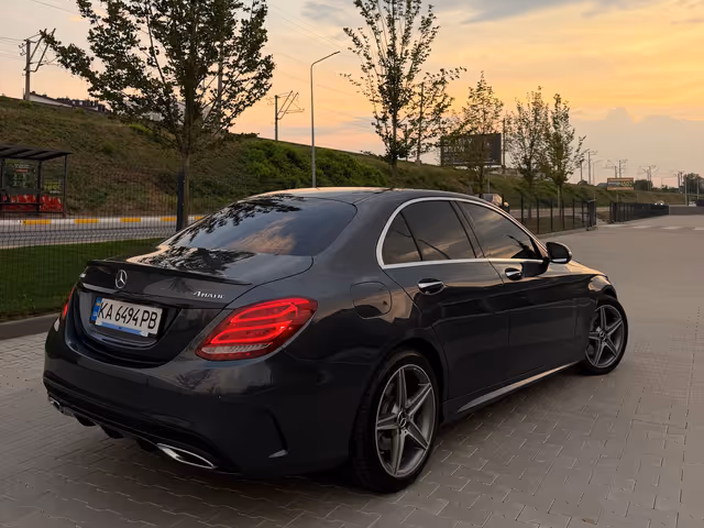 Mercedes-Benz C-Класс - зображення 1