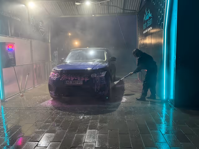 Land Rover Range Rover - зображення 1