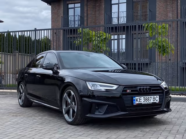 Audi S4 - зображення 5