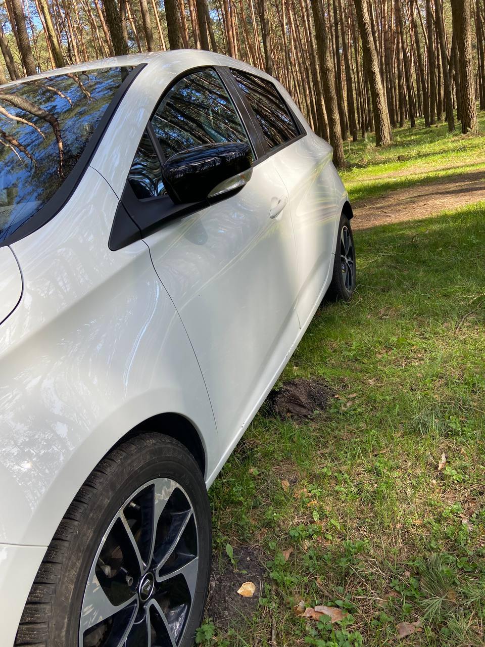Renault ZOE - фото 6