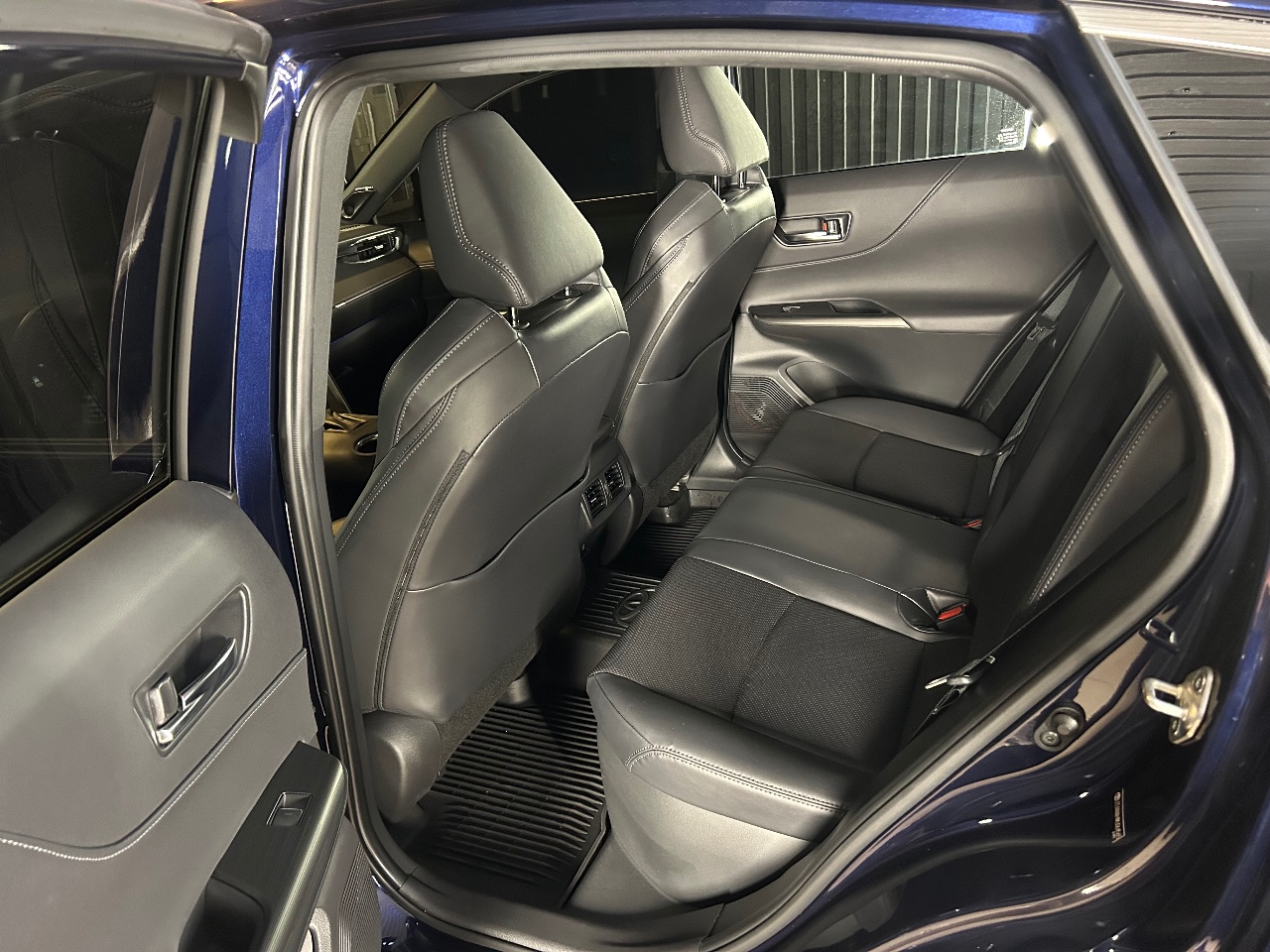 Toyota Venza - фото 9