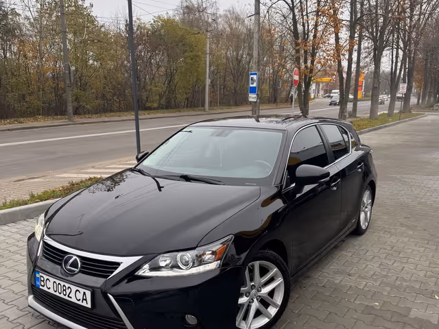 Lexus CT - зображення 1