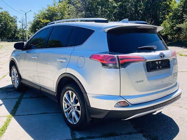 Toyota RAV4 - зображення 5