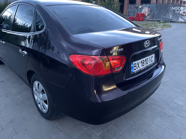 Hyundai Elantra - зображення 4