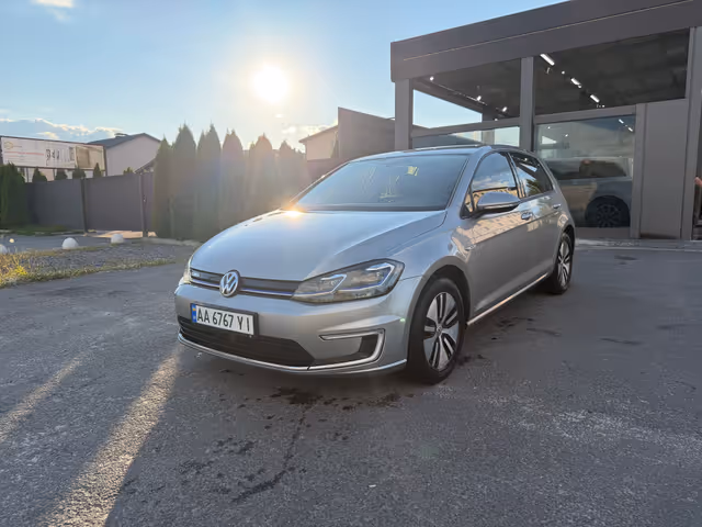Volkswagen Golf - зображення 1