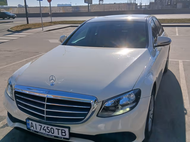 Mercedes-Benz E-Класс - зображення 1