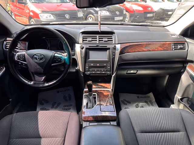 Toyota Camry - зображення 4