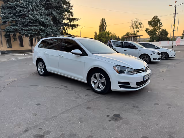 Volkswagen Golf - зображення 2