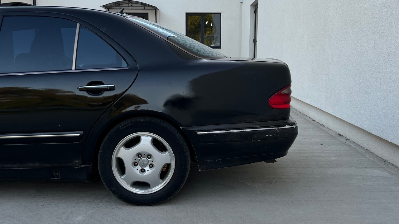 Mercedes-Benz E-Класс - фото 15