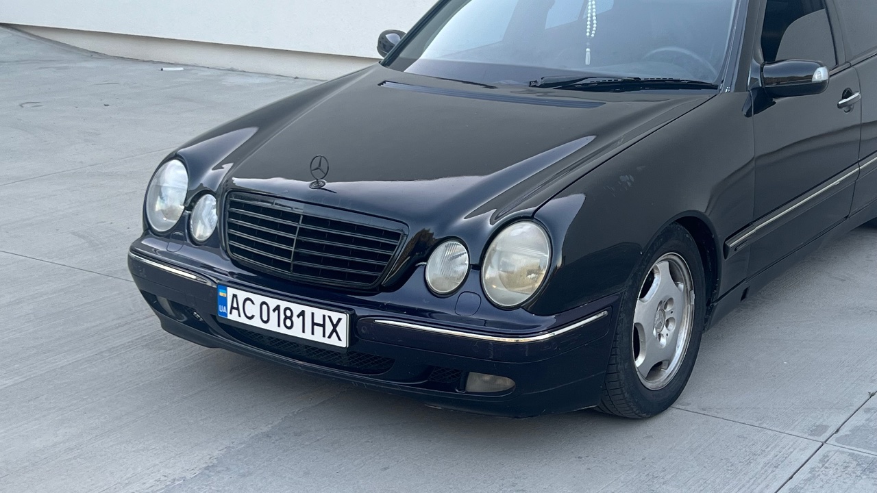 Mercedes-Benz E-Класс - фото 1