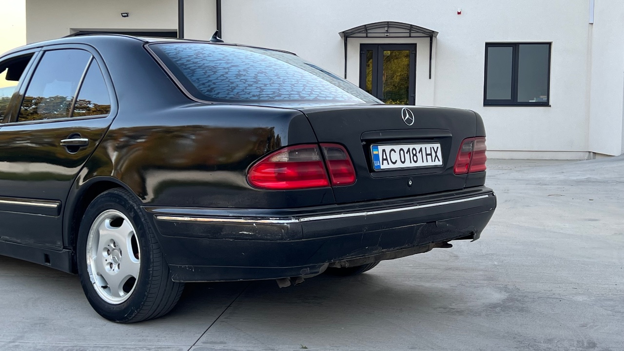 Mercedes-Benz E-Класс - фото 20