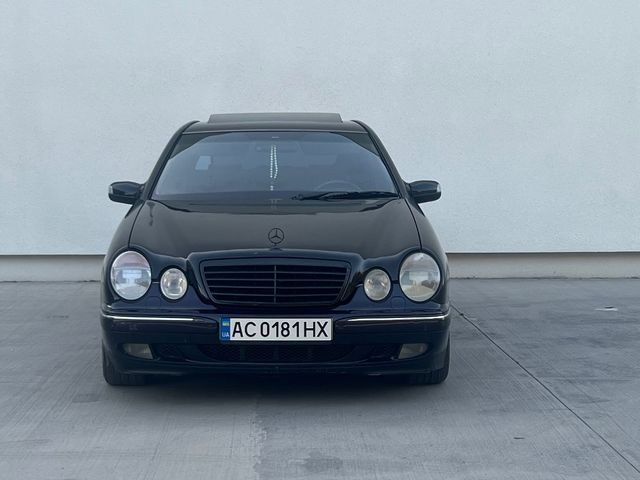 Mercedes-Benz E-Класс - фото 1