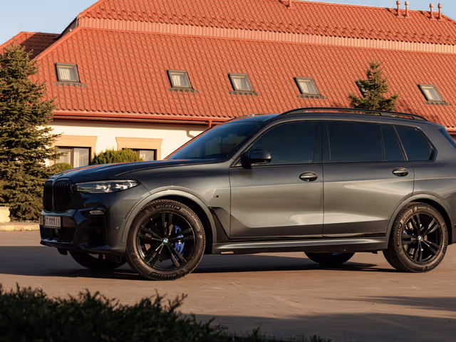 BMW X7 - зображення 2