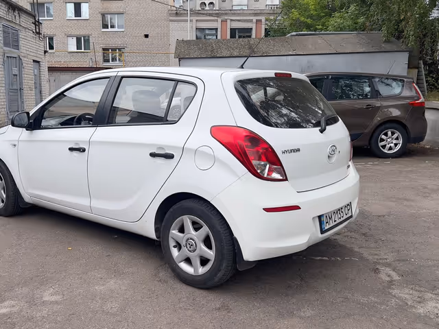 Hyundai i20 - зображення 4