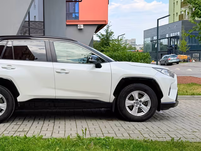 Toyota RAV4 - зображення 5