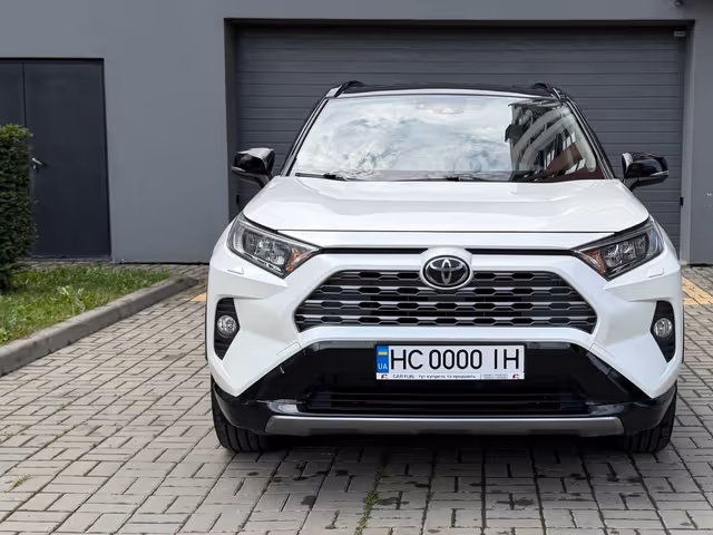 Toyota RAV4 - зображення 2
