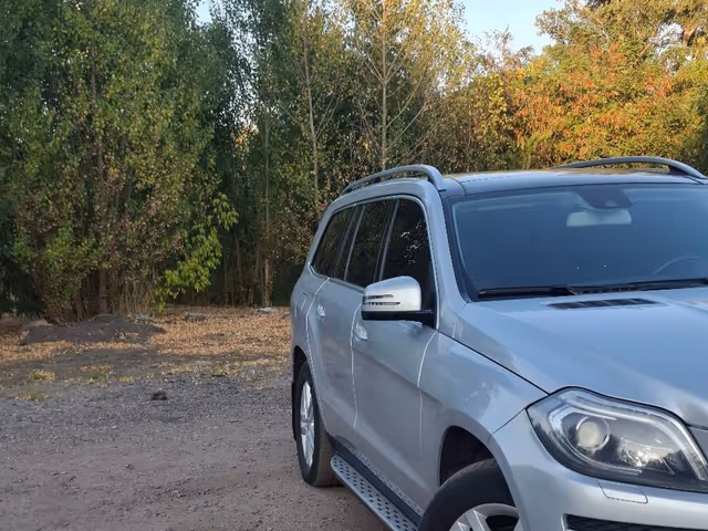 Mercedes-Benz GL-Класс - зображення 2