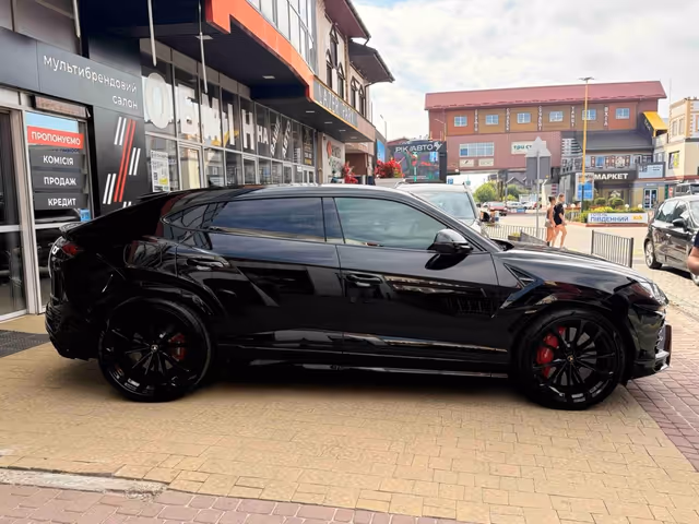 Lamborghini Urus - зображення 3