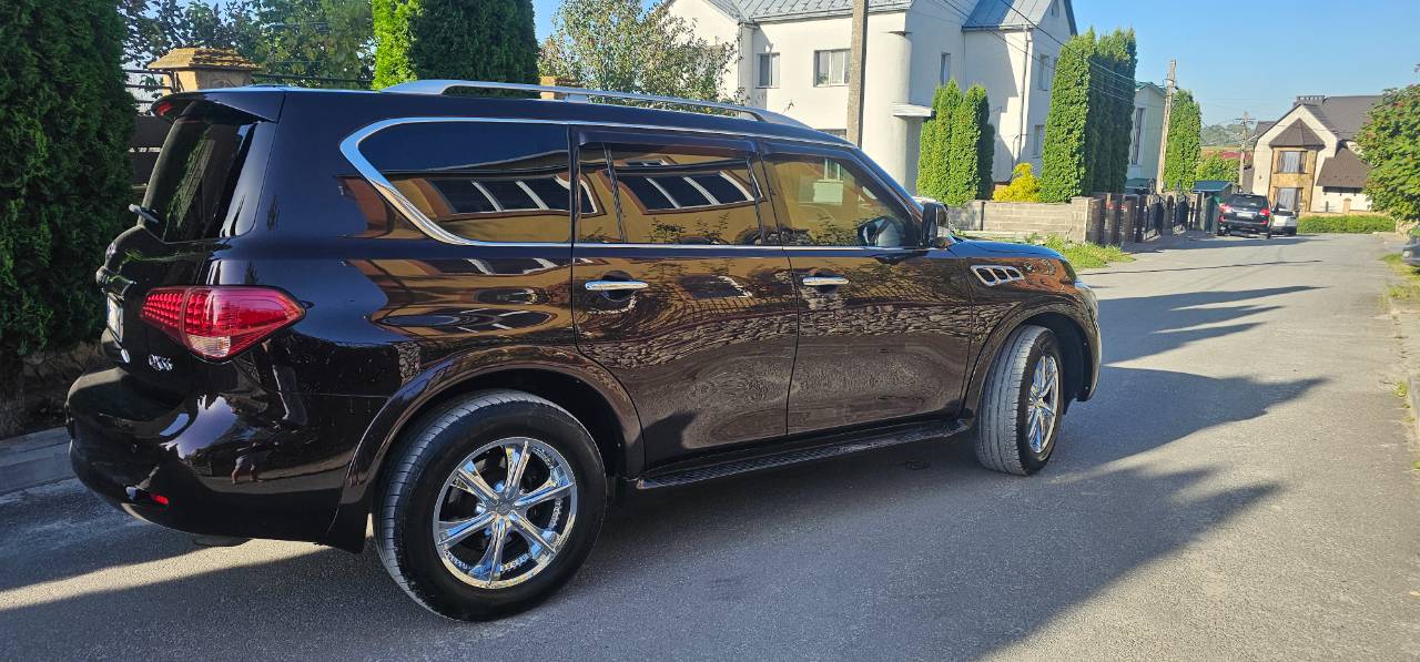 Infiniti QX56 - фото 24