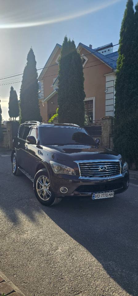 Infiniti QX56 - фото 12