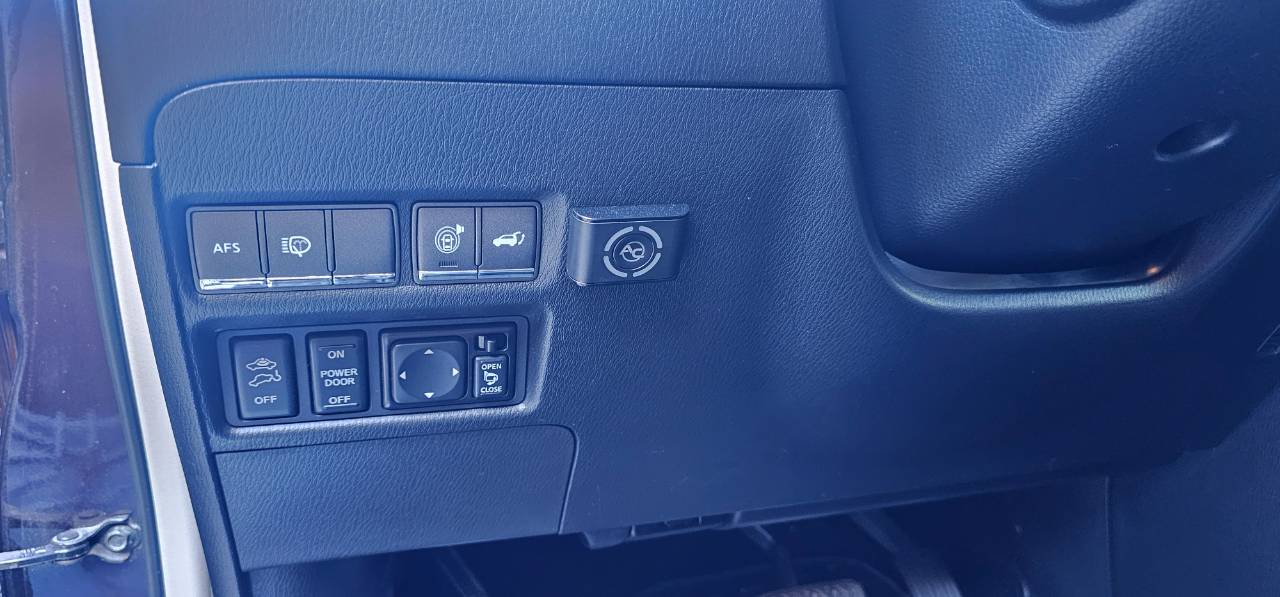 Infiniti QX56 - фото 43