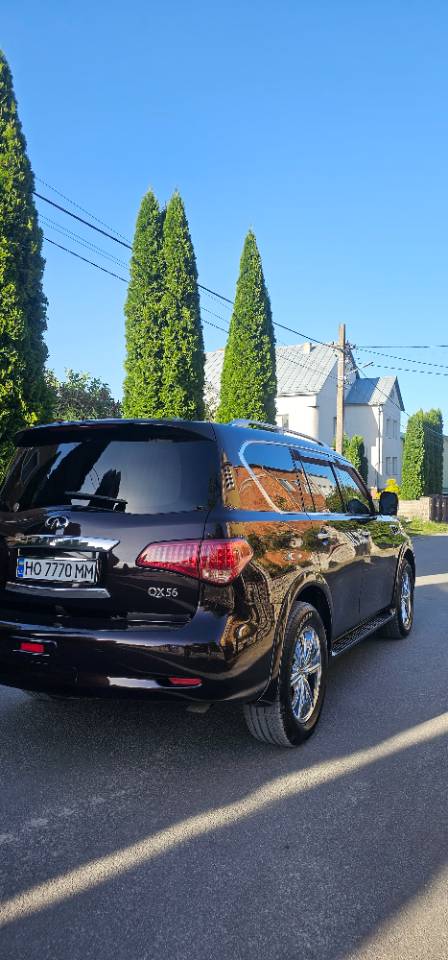 Infiniti QX56 - фото 4