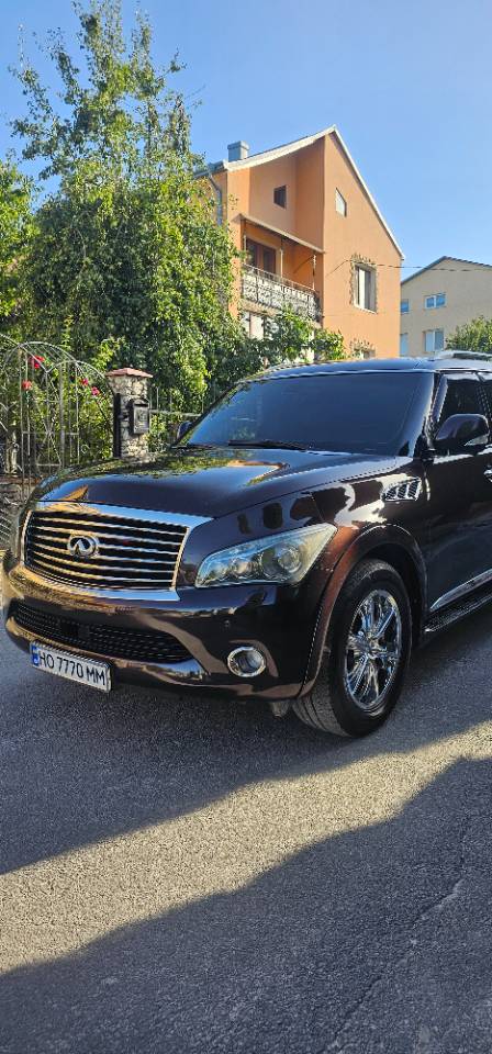 Infiniti QX56 - фото 10