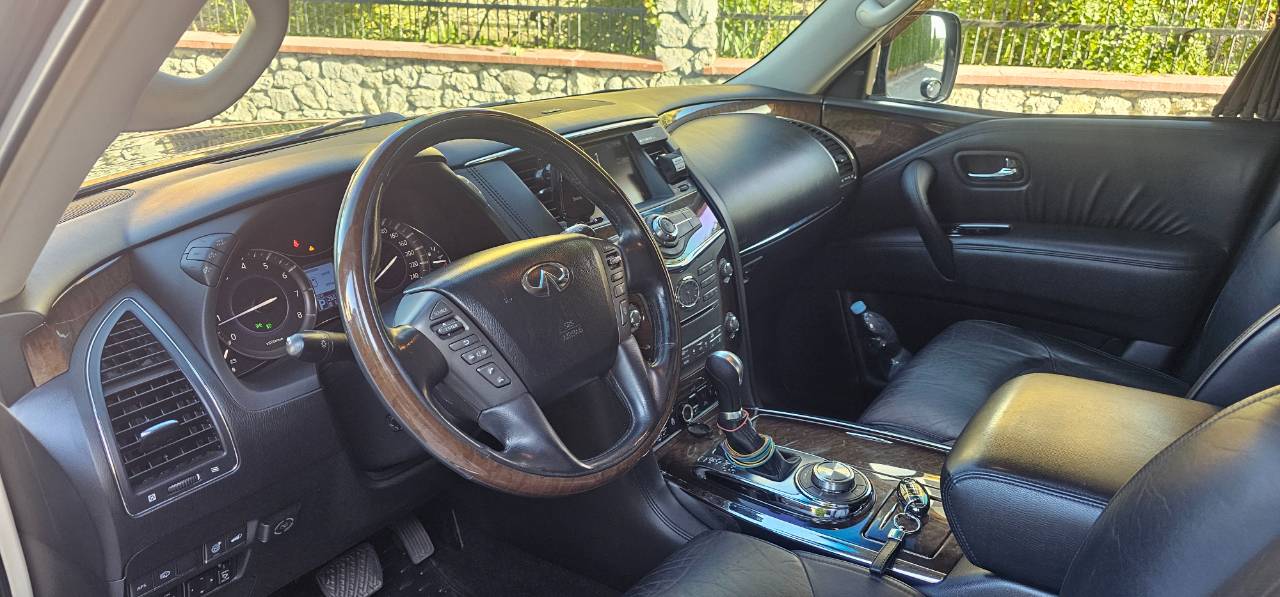 Infiniti QX56 - фото 40