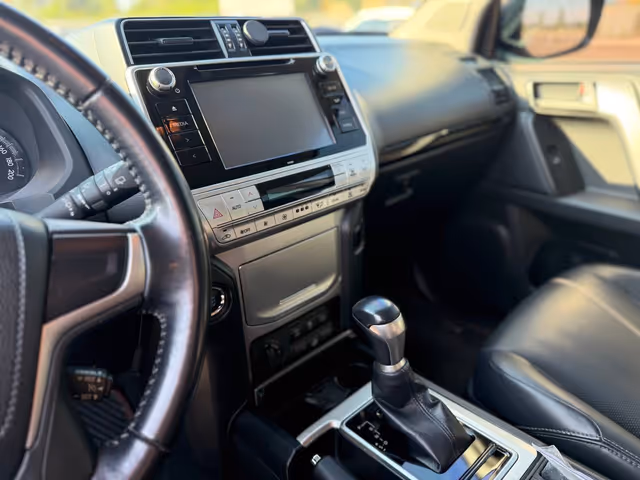 Toyota Land Cruiser Prado - зображення 2