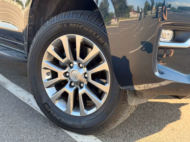 Toyota Land Cruiser Prado - зображення 3