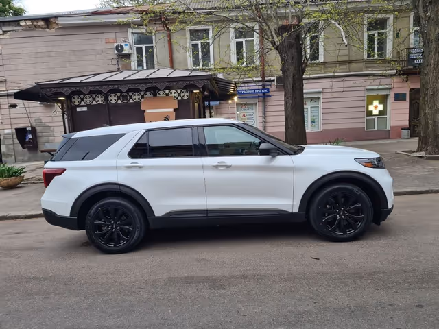 Ford Explorer - зображення 4