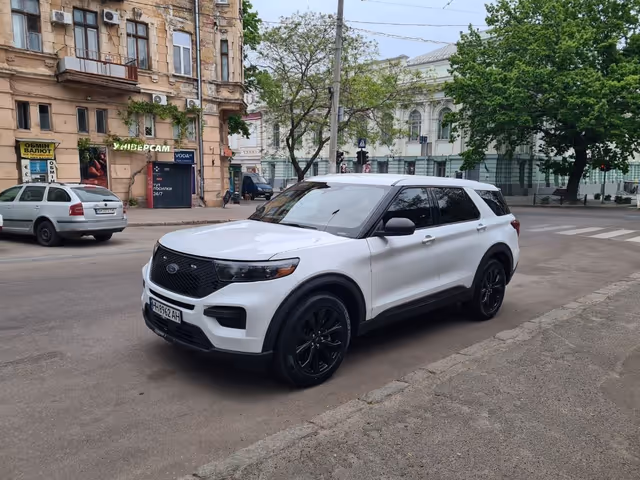 Ford Explorer - зображення 1