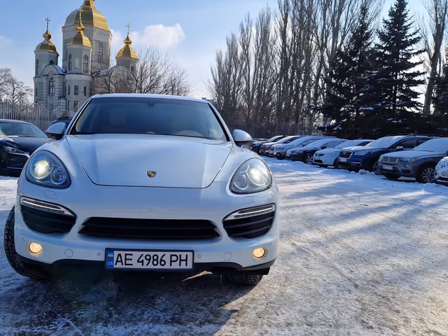 Porsche Cayenne - зображення 2