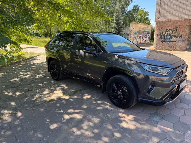 Toyota RAV4 - зображення 4