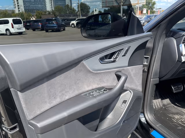 Audi Q8 - зображення 5