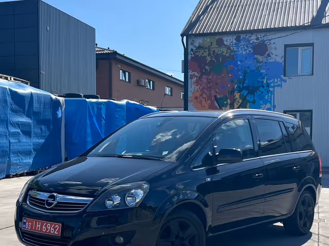 Opel Zafira - зображення 2