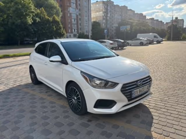 Hyundai Accent - зображення 1