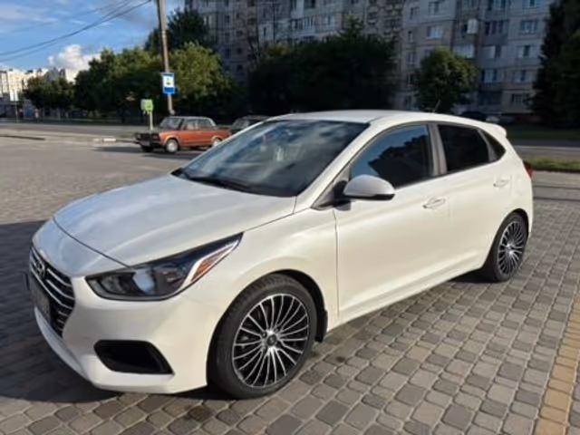 Hyundai Accent - зображення 3