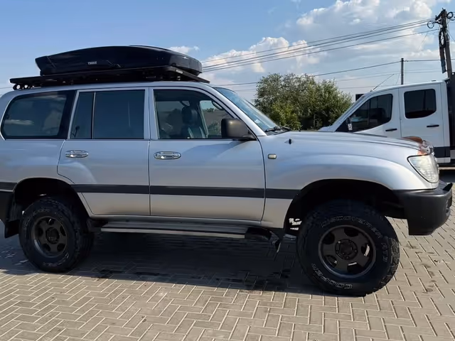 Toyota Land Cruiser - зображення 3