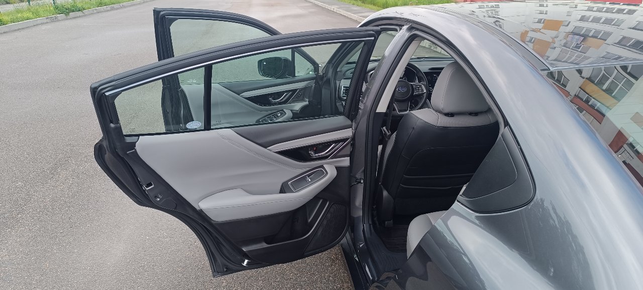 Subaru Legacy - фото 3