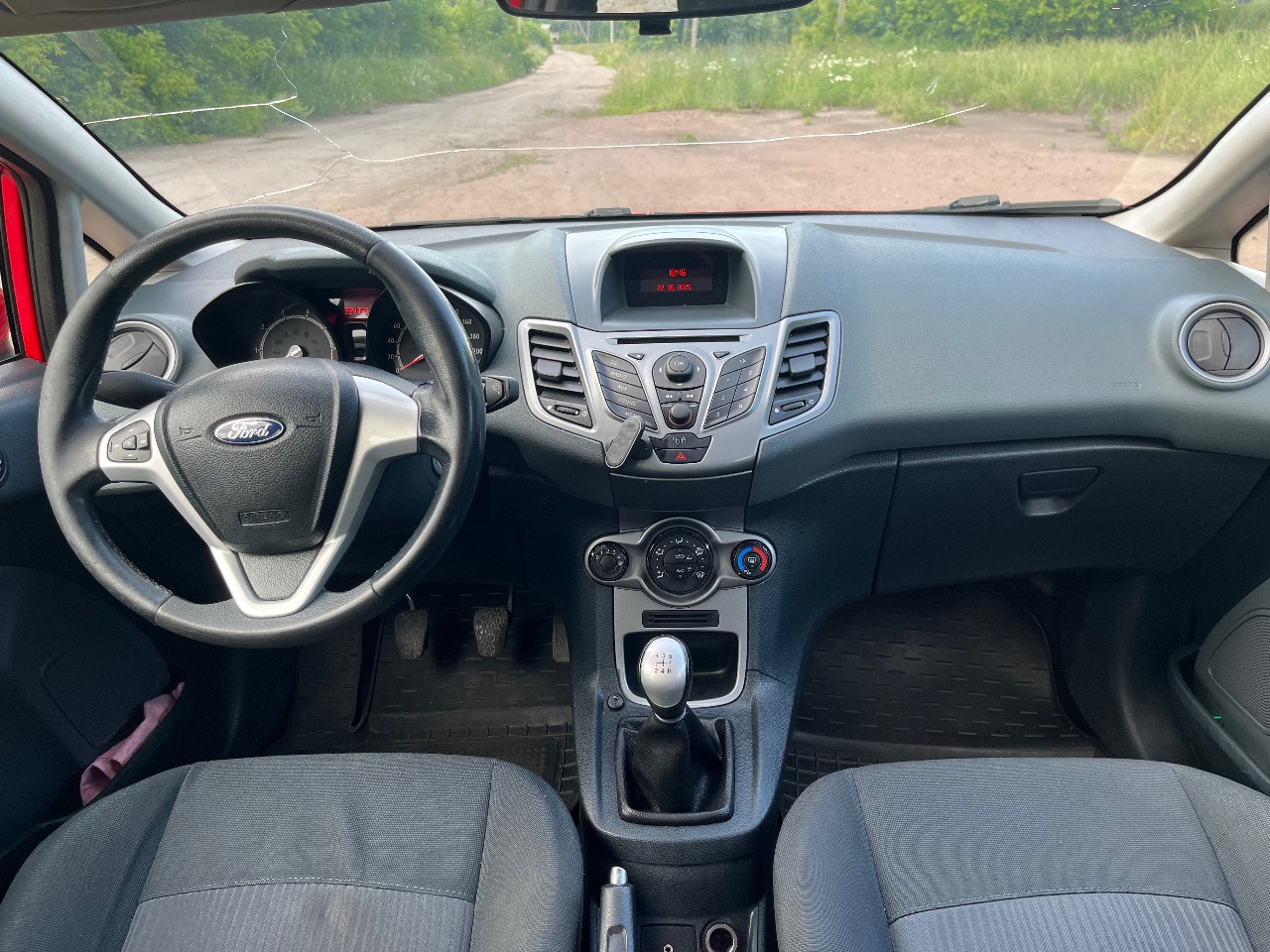 Ford Fiesta - фото 18